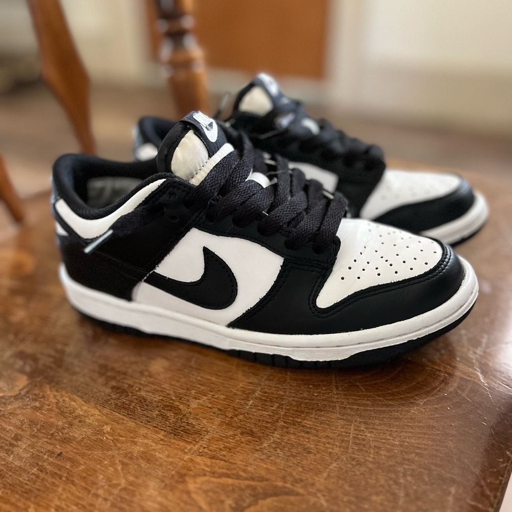 Nike Panda Dunks